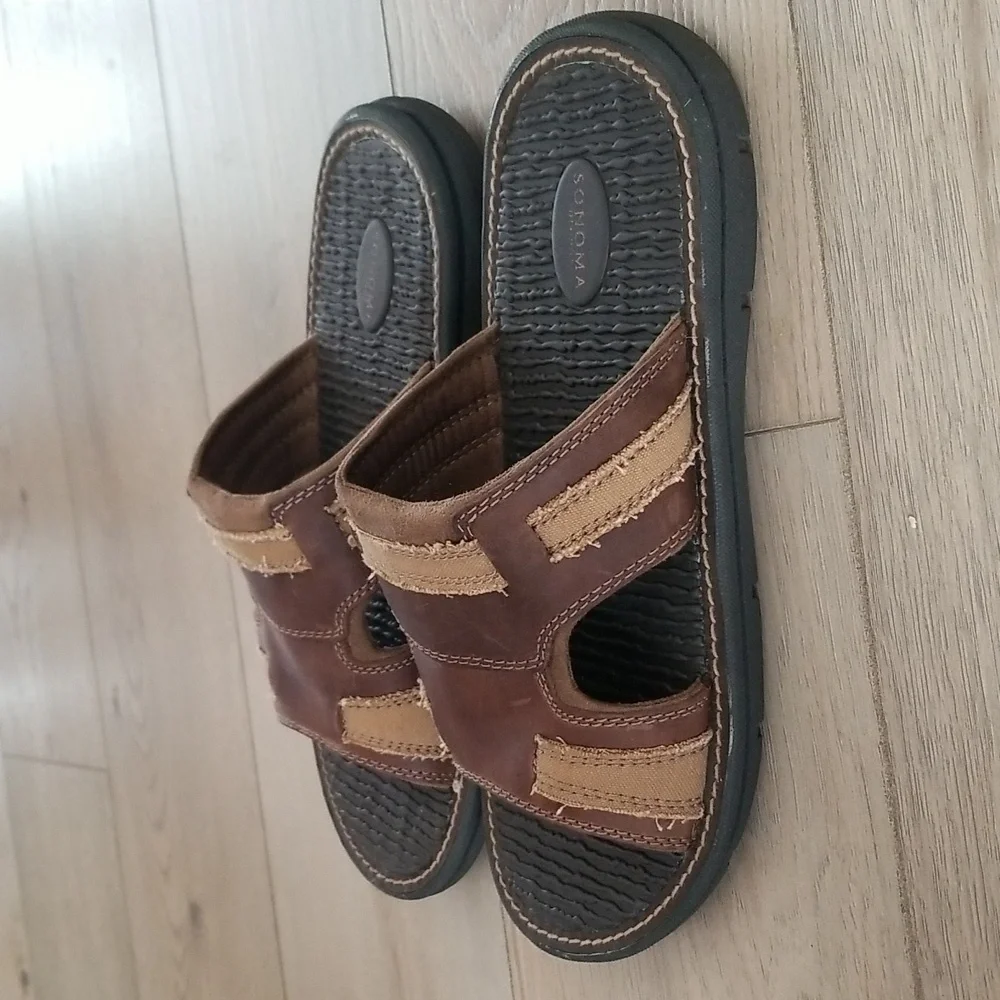 Sonoma mens slip on sandals sz 10 m